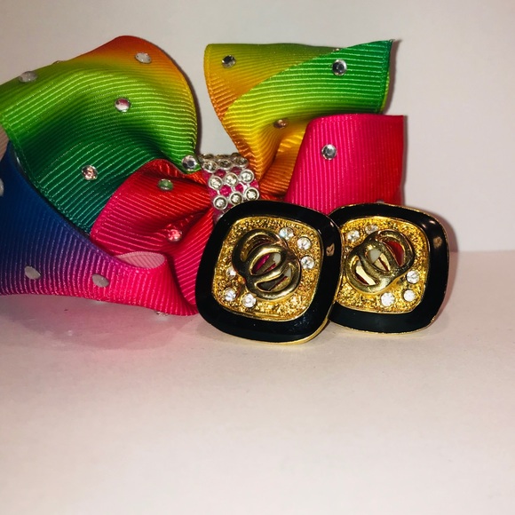 Vintage Gold-Tone and Black, Clip-On Earrings - Picture 3 of 3